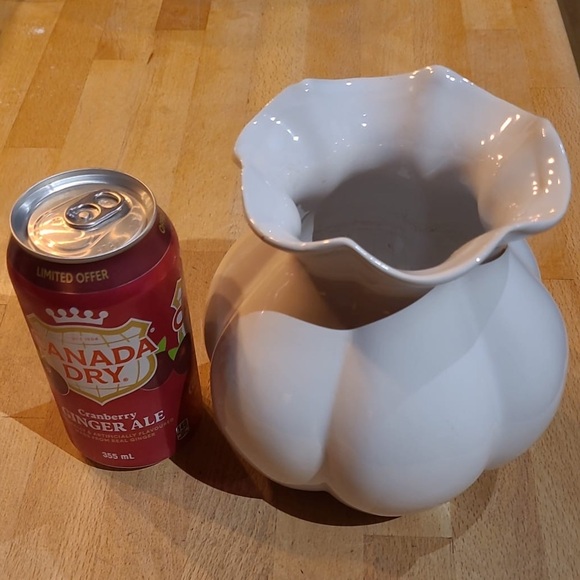 Ceramic Vase - Picture 2 of 6